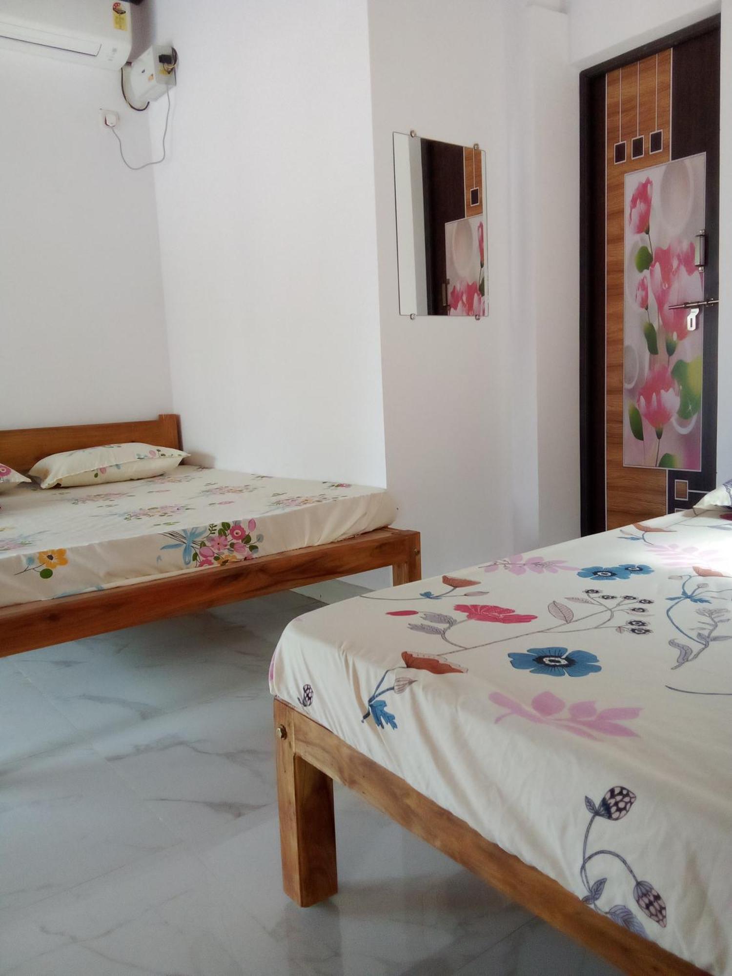 Gajananstay Beach Facing Rooms Gokarna جوكارنا المظهر الخارجي الصورة
